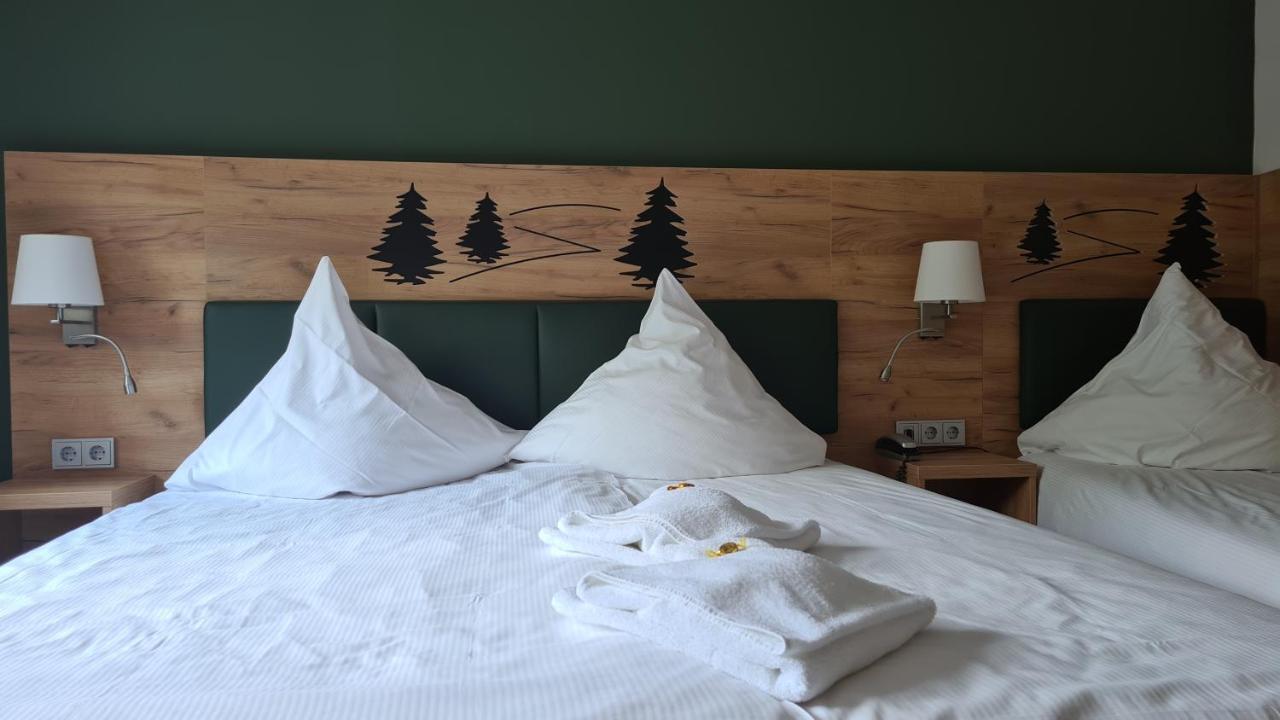 Hotel Am Wald B&B Michendorf Ngoại thất bức ảnh