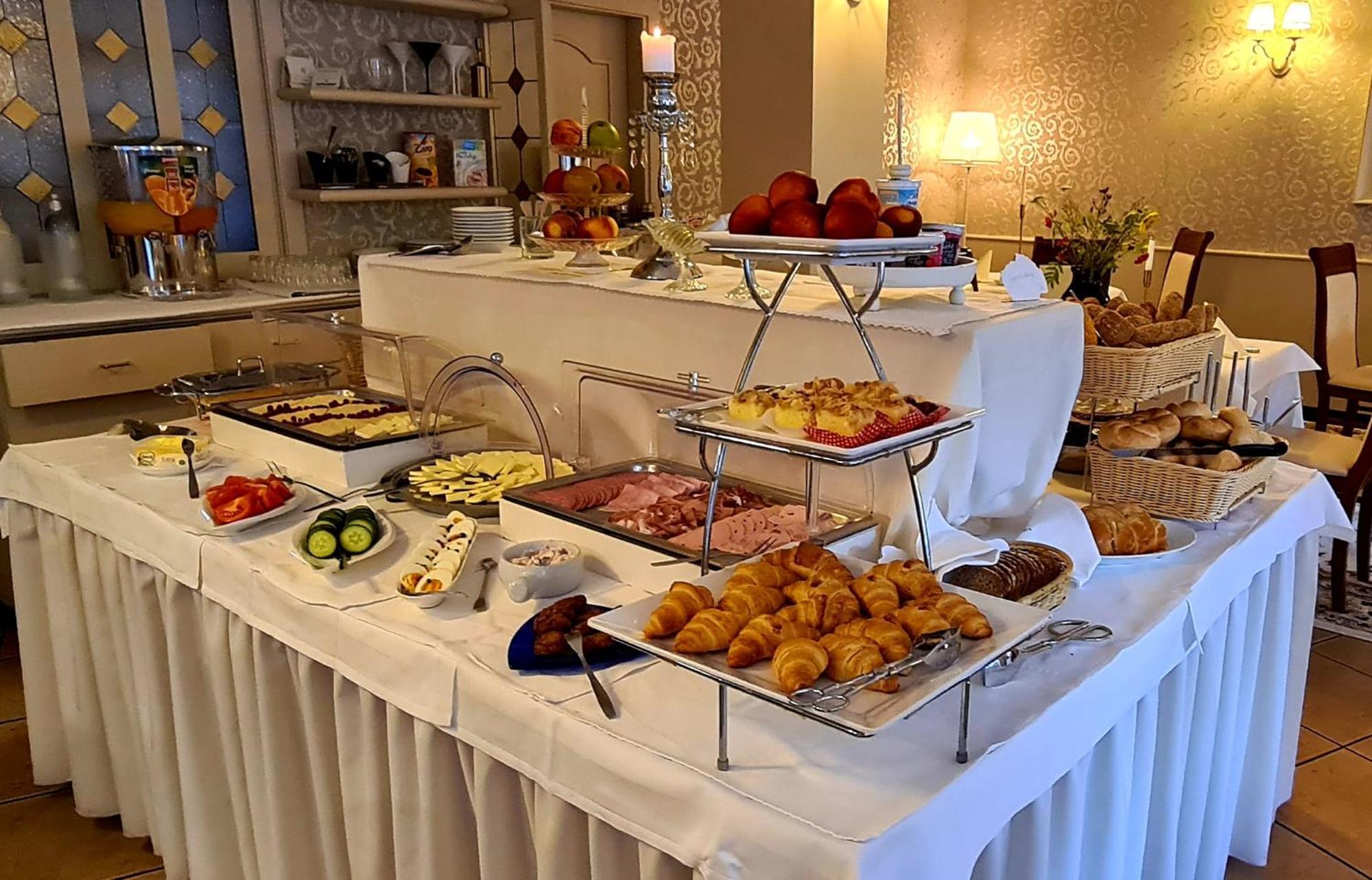 Hotel Am Wald B&B Michendorf Ngoại thất bức ảnh